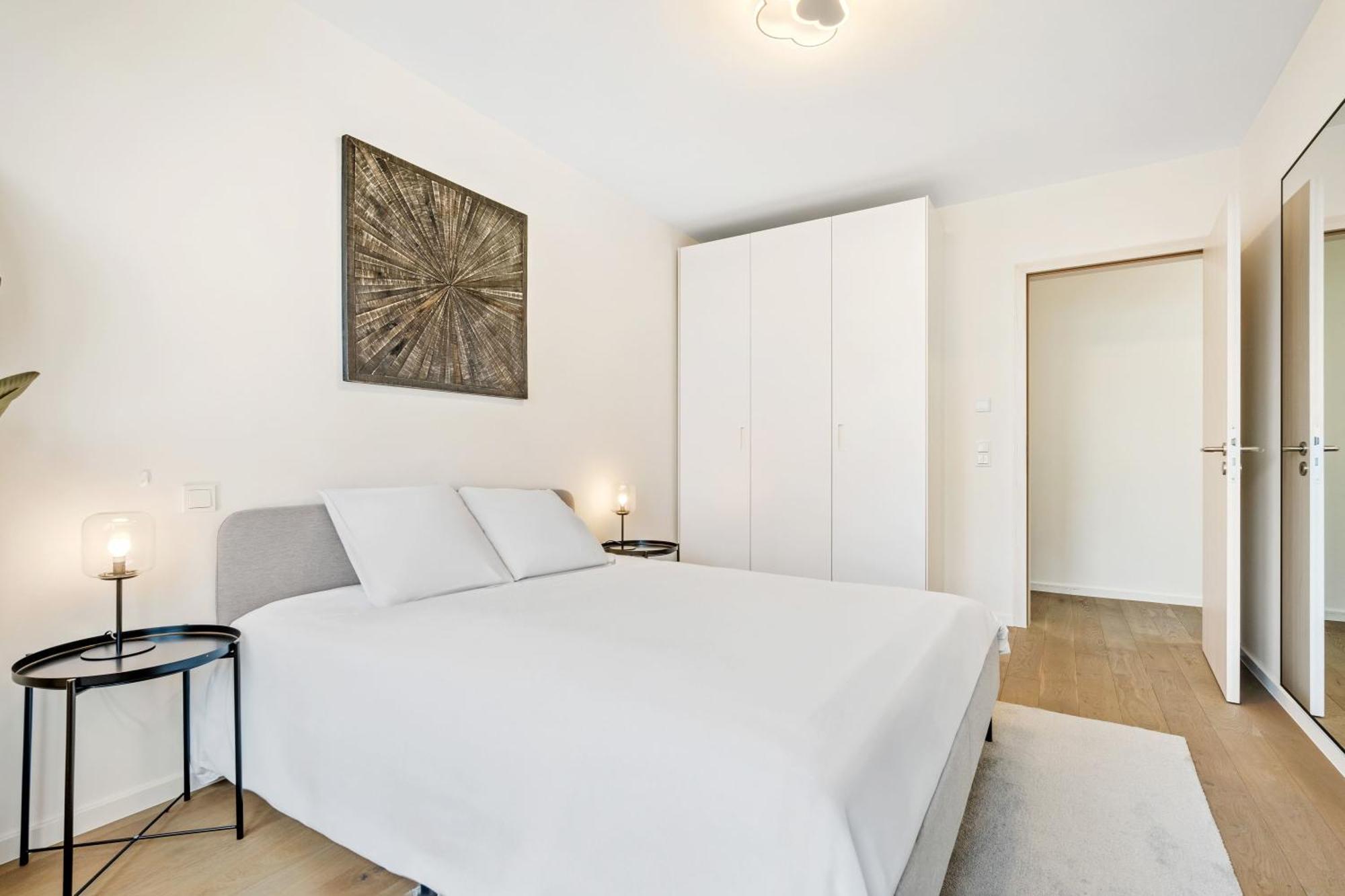 Modern 2BR Apartment with Pool & City Views Luksemburg Zewnętrze zdjęcie
